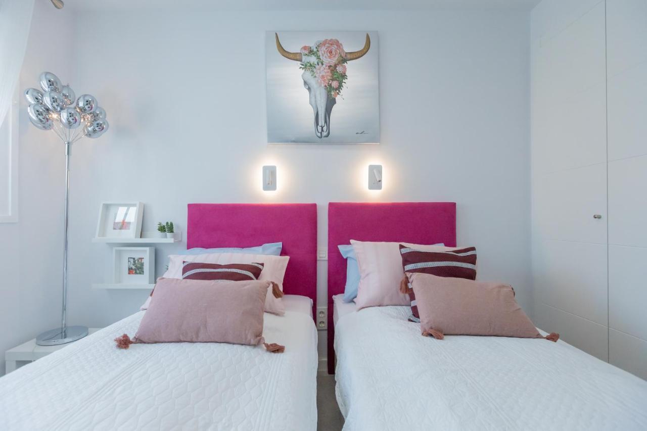 Marbella Luxury Brand New 2-Bedroom Apartment, 3 Min Walk To The Beach! Luaran gambar
