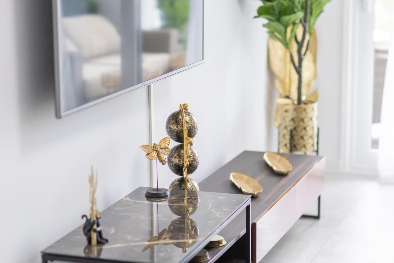Marbella Luxury Brand New 2-Bedroom Apartment, 3 Min Walk To The Beach! Luaran gambar