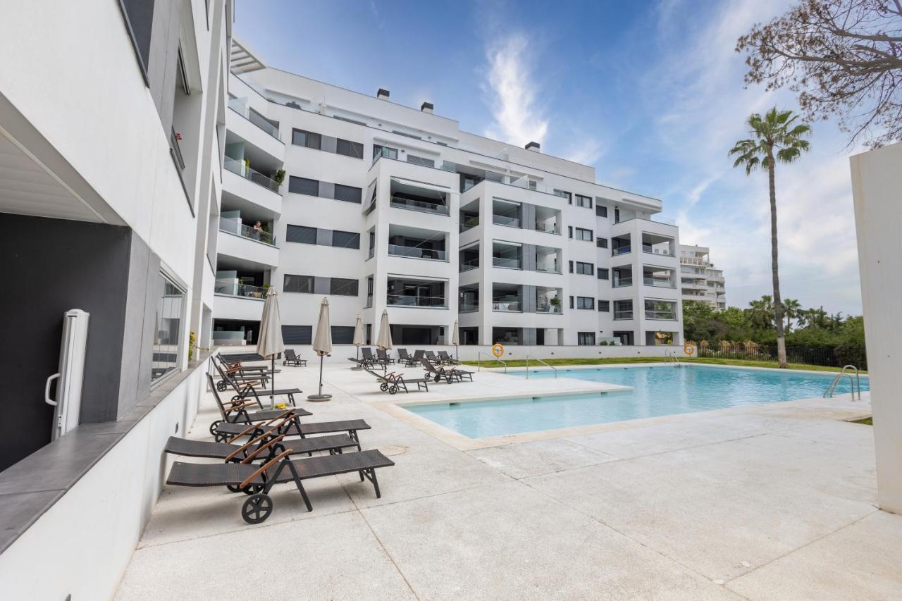 Marbella Luxury Brand New 2-Bedroom Apartment, 3 Min Walk To The Beach! Luaran gambar
